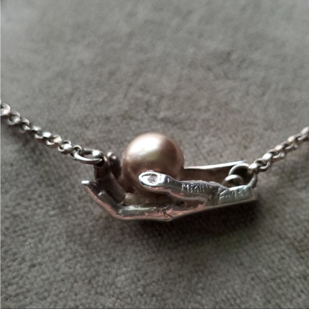 ISO!!! Not for sale! Looking for Mignon Faget ‘Handful’ necklace